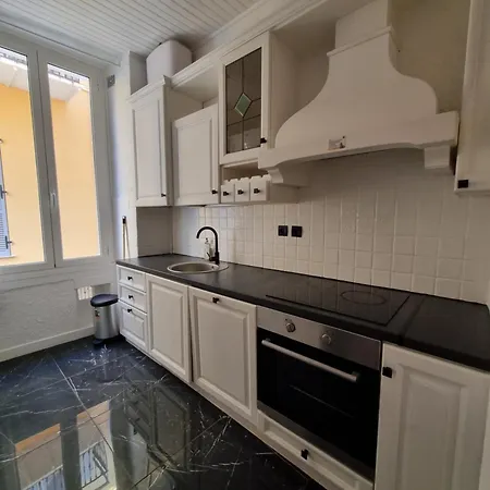 Centre Cosy And Spacious Daire Menton
