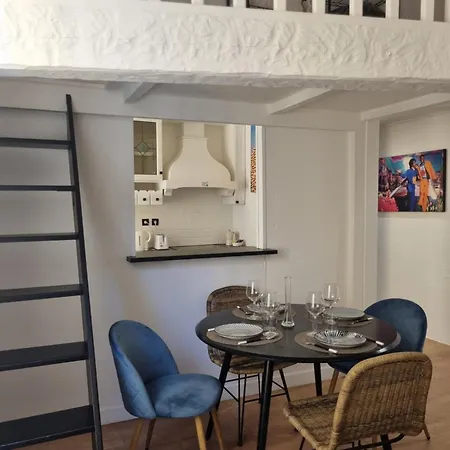 Daire Centre Cosy And Spacious