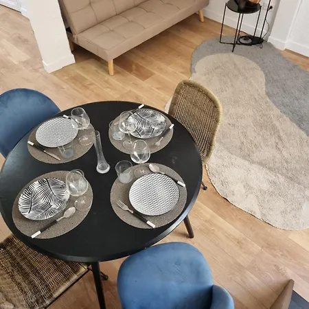 Apartment Centre Cosy And Spacious