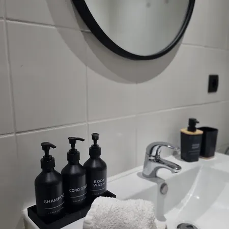 Apartment Centre Cosy And Spacious