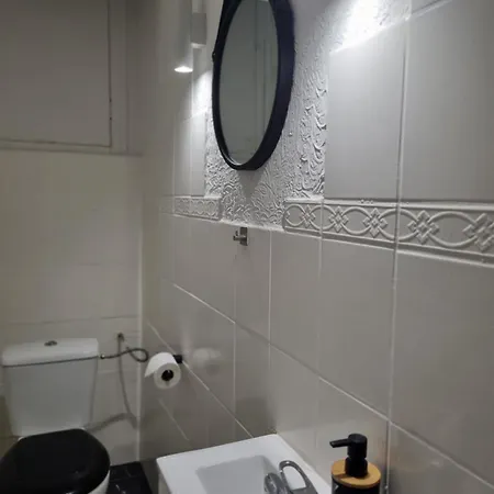 Centre Cosy And Spacious *