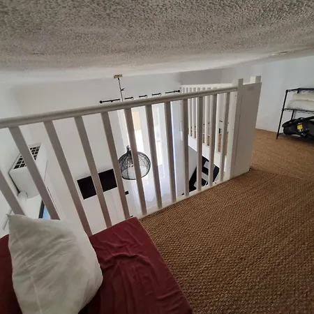 Centre Cosy And Spacious 멍똥