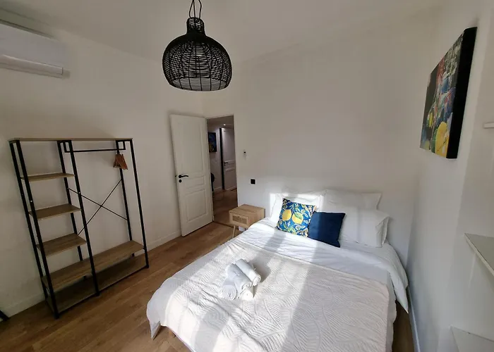 Centre Cosy And Spacious